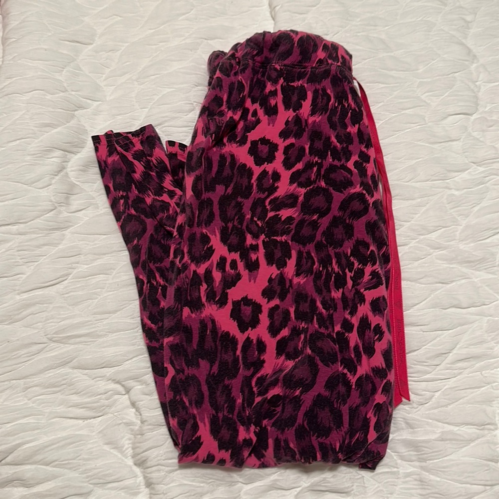 Betsy Johnson | cheetah pj pants